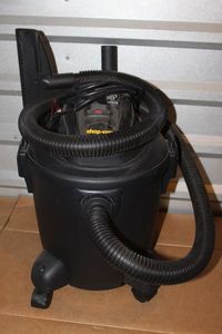 lot 41 image: Shopvac 3.5 GAL