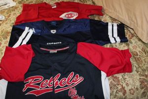 lot 158 image: Team Jerseys