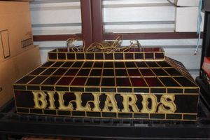 lot 18 image: Vintage Stained Glass Pool Table Light, Very Pretty