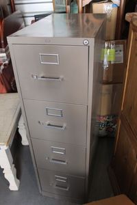 lot 174 image: Large Metal Filing Cabinet
