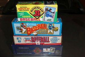 lot 268 image: Factory Sealed Donruss 1992 Collectors Set, Fleer 1990 Factory SealedDonruss Baseball Puzzle and cards, Official Complete Set 484 Cards Bowman 1989 Baseball