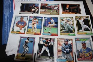 lot 341 image: Valued Collectable Baseball Cards