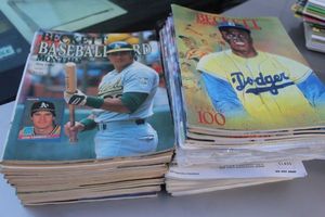 lot 234 image: Beckett Baseball Magazine