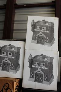 lot 329 image: Studio 56 Hand Painted Porcelain