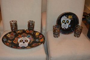 lot 127 image: Williams Sonoma Day of the Dead Set - platter, salad bowl and glasses