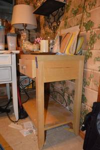 lot 143 image: Console table only