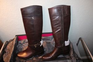 lot 325 image: Vince Camuto Brown Leather Boots size 10 - Look new never worn