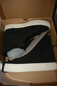 lot 75 image: UGG Sneaker Boots size 10 Black Beven - Look New Never Worn
