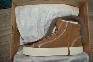 lot 76 image: UGG High Top Sneakers size 10 Chestnut Olli Heritage - Look New Never Worn