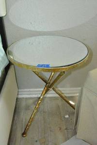 lot 29 image: 16 Round Mirror Side Table, 21.5H