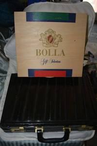 lot 52 image: Bolla Wine bottle gift box, and black eel leather briefcase
