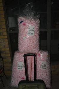 lot 460 image: Pink Packing peanuts - Qty. 3 bags