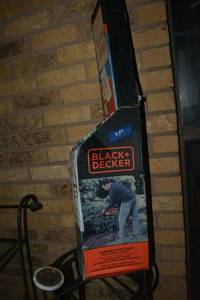 lot 459 image: Black & Decker hedge trimmer - unopened still in box
