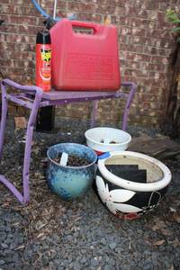 lot 417 image: Gan can, Flower pots, Solar garden water fountain, purple garden seat