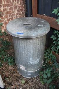 lot 445 image: Metal galvanized trash cans