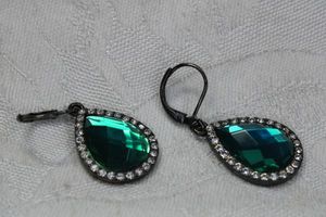 lot 139 image: Signed Joan Rivers foil back crystal lever back earrings. Marked Joan Rivers. 1.5L
