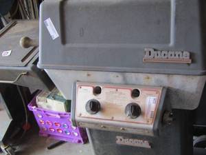 lot 24 image: Duncan Propane Grill