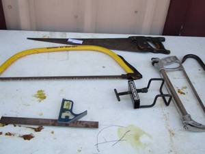 lot 112 image: hand saws qty 3- Stanley ruler, level and clamp