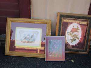 lot 121 image: framed floral art qty 3