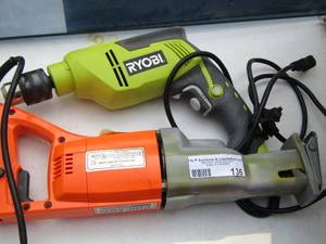 lot 136 image: Chicago reciprocating saw- Ryobi drill
