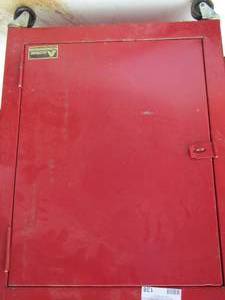 lot 138 image: red rolling tool cabinet 25x18x11