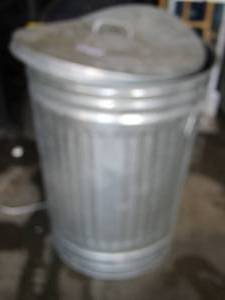 lot 148 image: aluminum trash can with lid