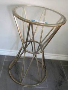 lot 43 image: Gold metal oval glass top table 2617 diameter
