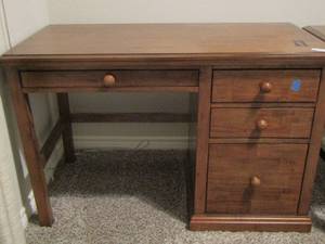 lot 16 image: 4 drawer wooden childrens desk 304724