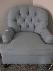 lot 53 image: Blue padded chair nice in good condition