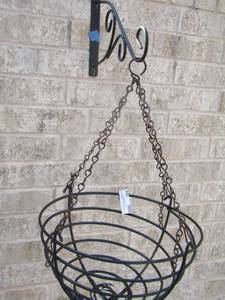lot 195 image: metal hanging plant baskets qty 2 with brackets