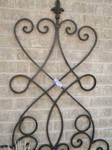lot 194 image: metal wall art 4232