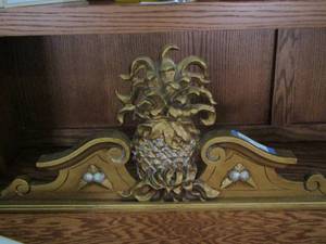 lot 205 image: Wooden wall art 3513