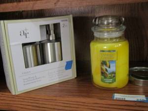 lot 210 image: Valen soap  pump, &  tooth brush holder plus more