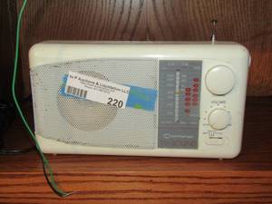 lot 220 image: GENERAL MILLS centurion TV sound radio