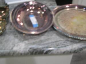 lot 231 image: Wm Rogers 171 oval platter qty 2- dbl handled tray plus