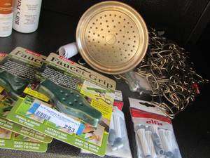 lot 253 image: shower head, chain, 3 faucet grip handles