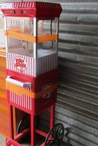 lot 11 image: Nostalgia Popcorn Maker needs cleaned