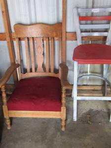 lot 49 image: bar stool, low sitting padded wooden chair