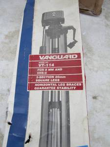 lot 77 image: vanguard tripod in box