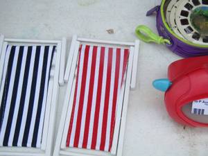lot 7 image: View masters vintage toy with movie disc, bugs life and more