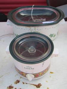 lot 114 image: pepper design small rival crock pot with lid, big rival leaf design crock pot