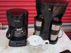 lot 118 image: double coffee cup maker - Mr. coffee4 cup coffee maker, extra coffee pot