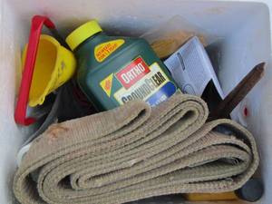lot 132 image: Wal-Mart foam cooler with gardenyard supplies