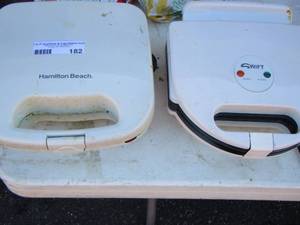 lot 182 image: Hamilton beach waffle maker - swift sandwich maker