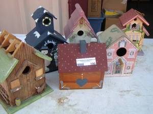 lot 190 image: large lot of metal and wooden bird houses qty 6