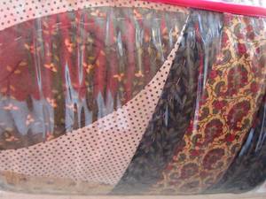 lot 216 image: bag of throw pillows