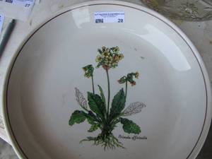 lot 28 image: primula officinalis large serving bowl size unknown