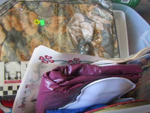 lot 241 image: large tote of partyholiday dcor, place mats, table cover plus