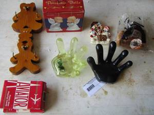 lot 268 image: 2 hand phone holders, playing cards, kissing angel porcelain bells