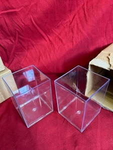 lot 89 image: 4 boxes with two desk organizers in each box